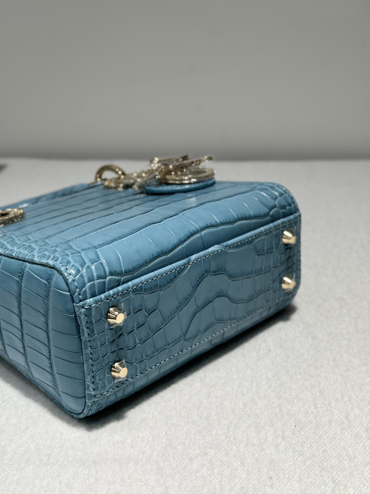 Túi xách Dior da cá sấu like auth 1:1 fulbox