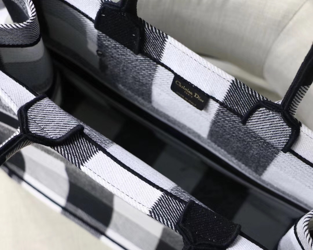 Túi xách Dior siêu cấp size like auth 